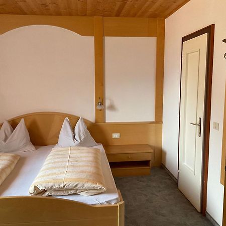 Garni Rika Bed and Breakfast Partschins Buitenkant foto