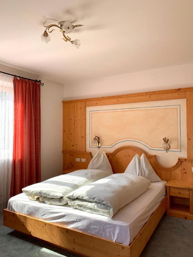 Garni Rika Bed and Breakfast Partschins Buitenkant foto
