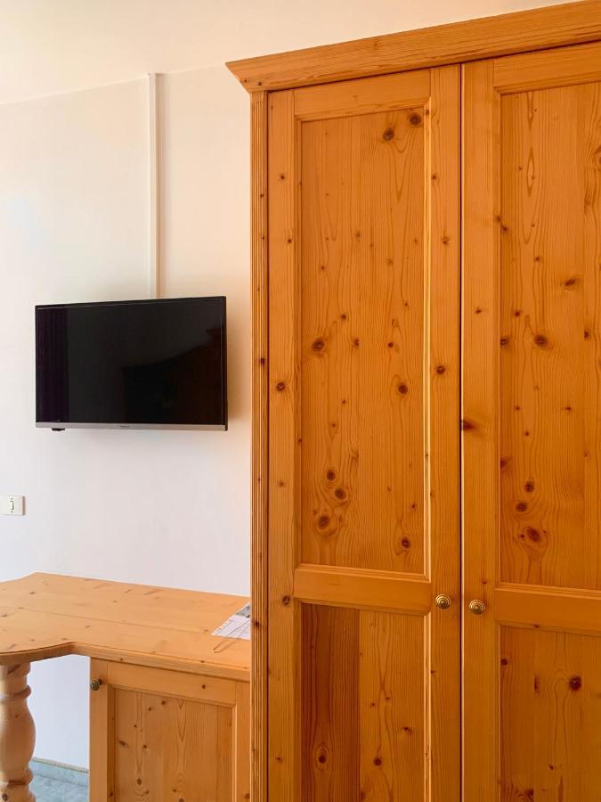 Garni Rika Bed and Breakfast Partschins Buitenkant foto