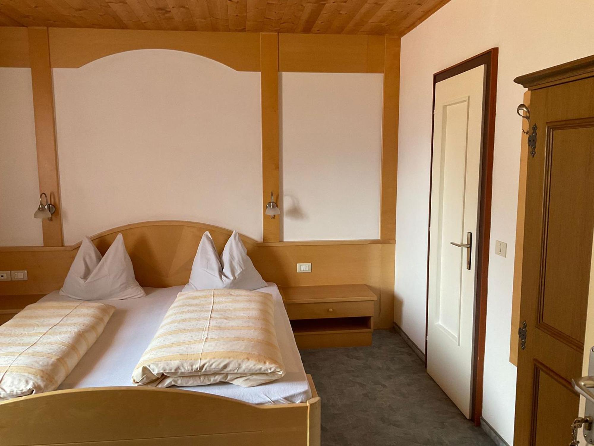 Garni Rika Bed and Breakfast Partschins Buitenkant foto